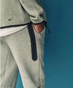 Ανδρικό Παντελόνι Nike Tech Fleece Γκρι
